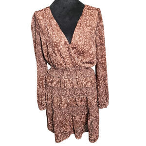 Socialite Long Sleeve Floral Women Dress Size Medium